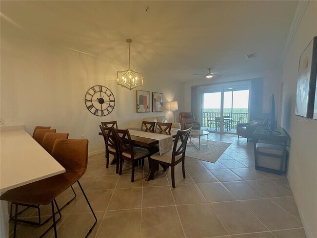 Foto del edificio - 14121 Heritage Landing Blvd