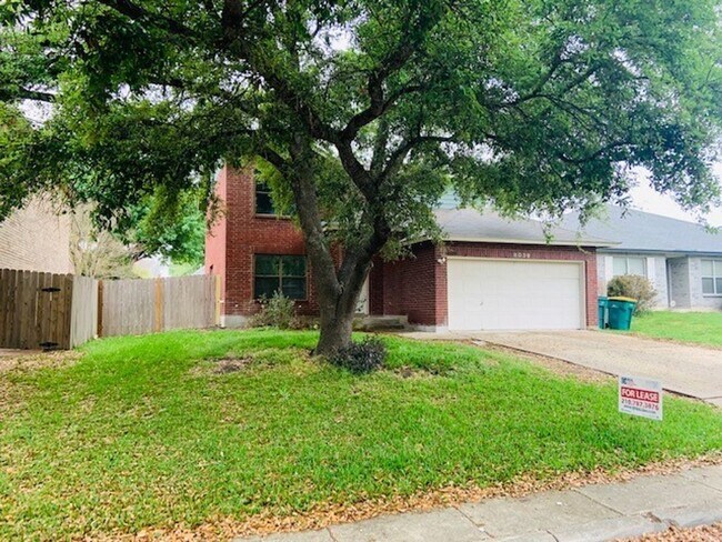 Building Photo - ** Application Received** Charming 4-Bedro...