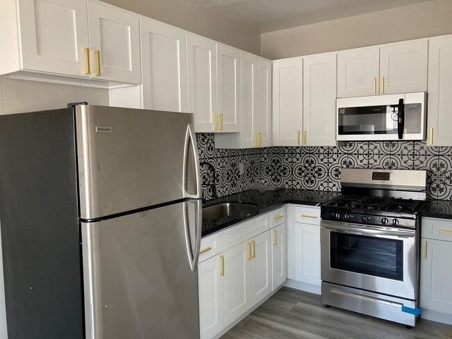 Interior Photo - Val D' Kingsley LLC