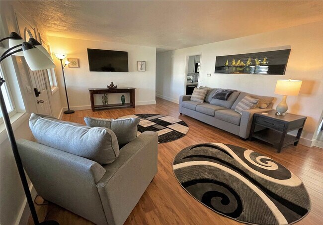 Foto del edificio - 10499 S Carnation Dr