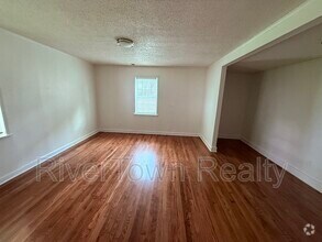 Building Photo - 2677 Larose Ave