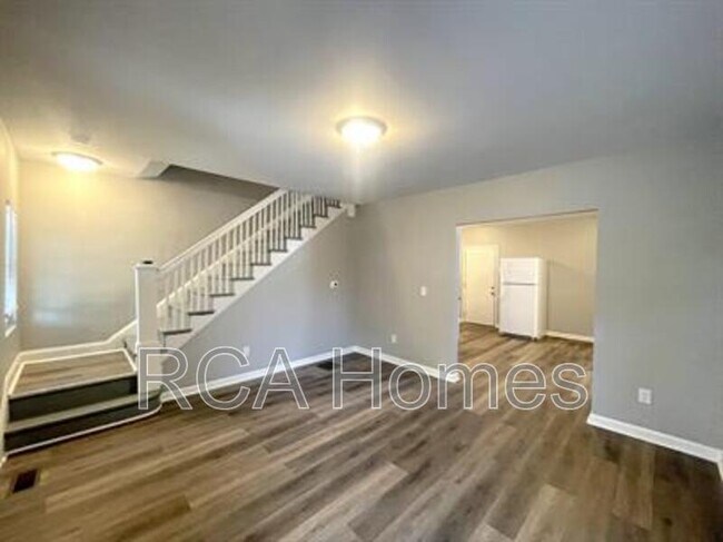 Foto del edificio - 3747 E Market St