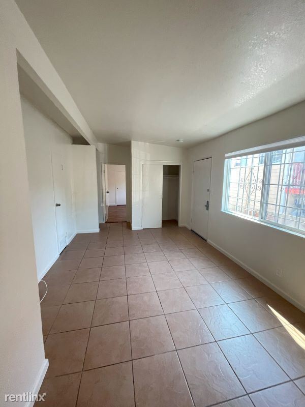 Building Photo - 2 br, 1 bath Duplex - 1722 10th St 1722 10...