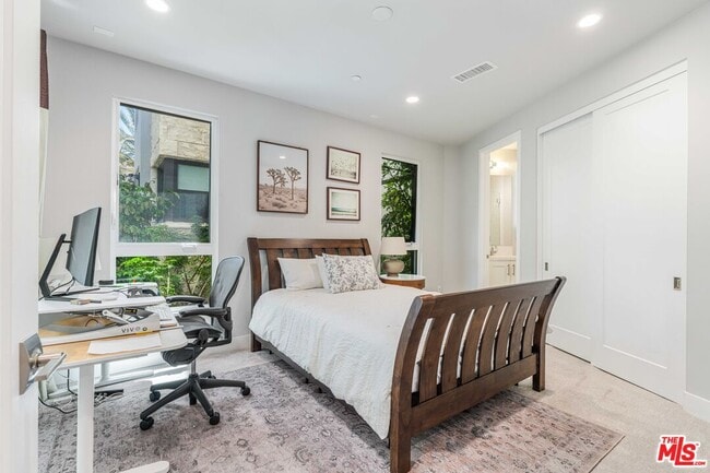 Foto del edificio - 12646 Seacoast Pl