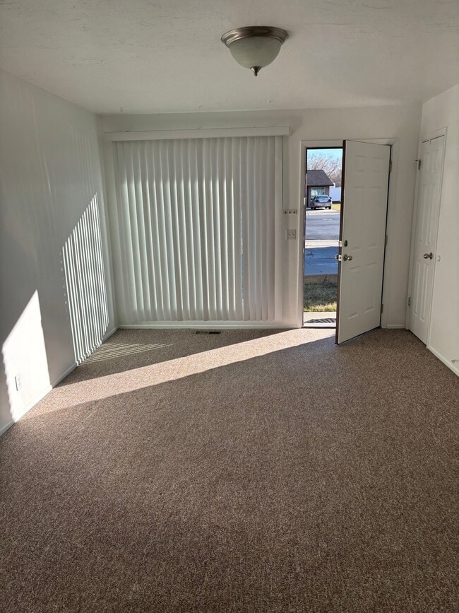 Photo - 1732 Melville Cir Apartment