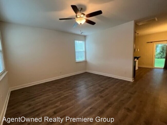 Foto del edificio - 2 br, 2.5 bath House - 110 Alston Lane