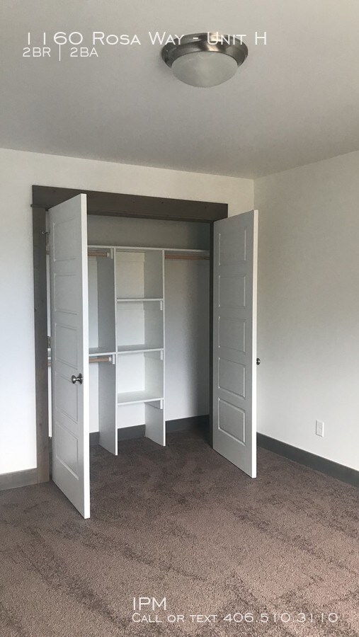 Foto del edificio - 1160 Rosa Way