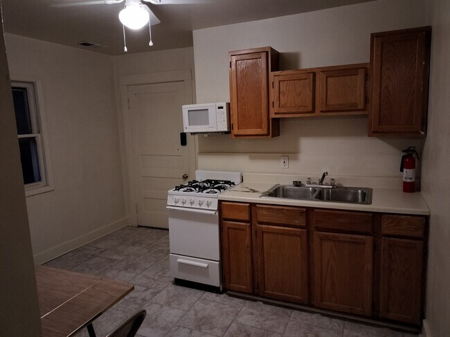 Foto del edificio - 309 Quitman St