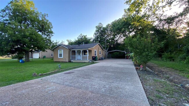 Foto del edificio - 3427 McKinney Rd