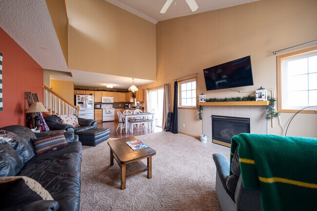 Foto del edificio - 17570 Gillette Way