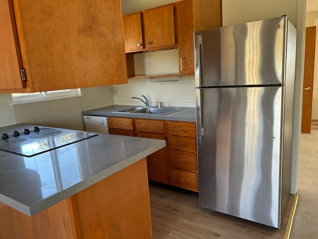 Foto del edificio - 6104 Bernhard Ave