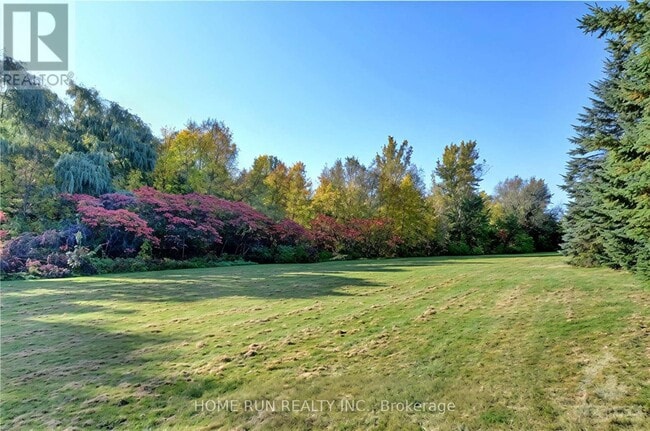 Building Photo - 129 Hearst Way