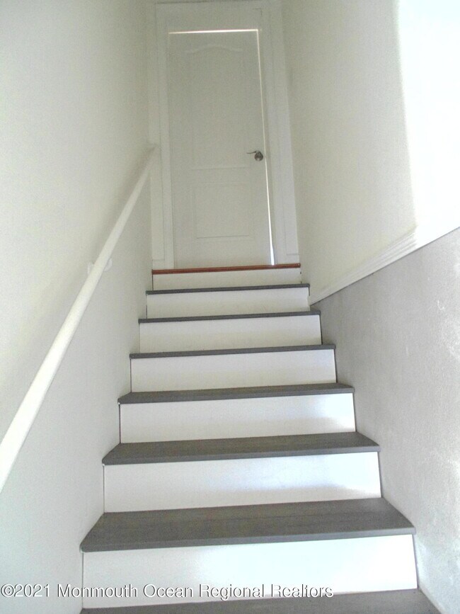 Foto del edificio - 1555 Little Hill Rd