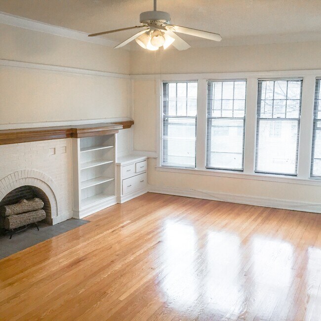 Foto del edificio - 1615-25 Ridge Ave.
