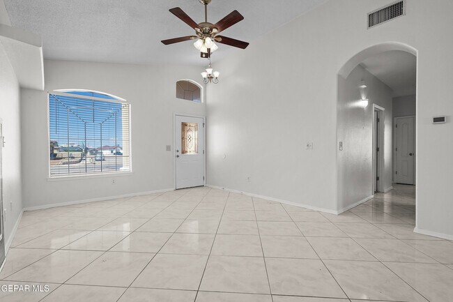 Foto del edificio - 14720 Sand Gate Dr