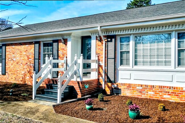 Building Photo - 2412 Taylorwood Blvd