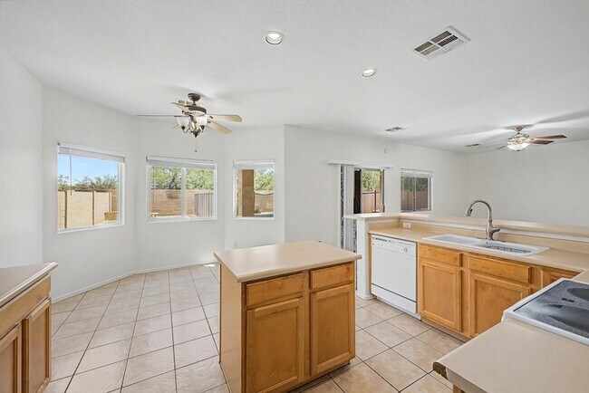 Foto del edificio - 16121 N 168th Ave