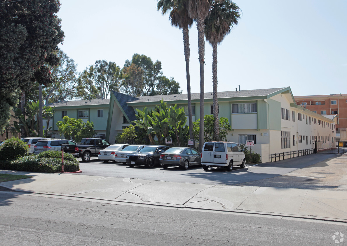 Building Photo - Ocean Club Apartments