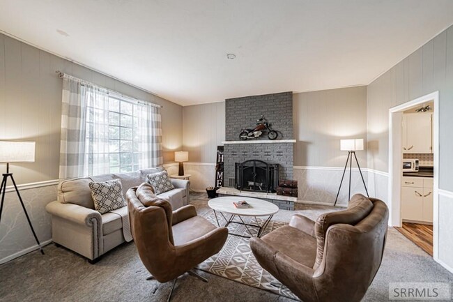 Building Photo - 2910 E Lincoln Rd