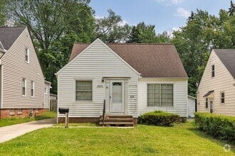 Building Photo - 19520 Maple Heights Blvd