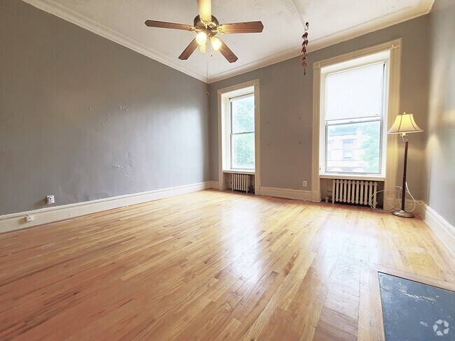 Building Photo - 342 W 122nd St