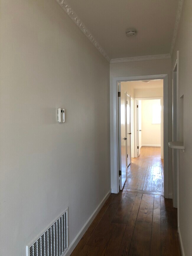 Building Photo - 2233 Taraval St