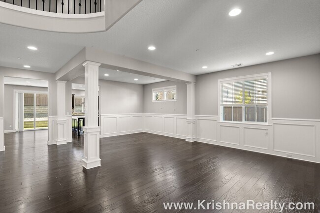 Foto del edificio - Gorgeous 4 Bedroom 3 Bath Corner Lot Singl...