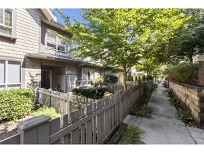 Building Photo - 2738 158 St