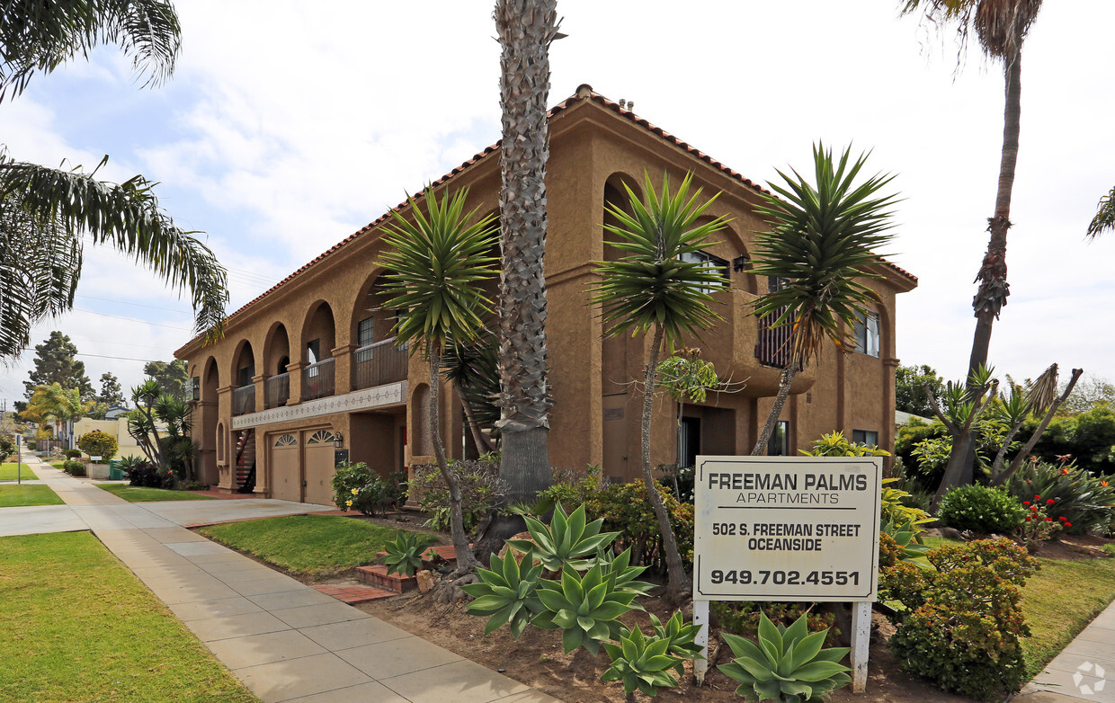 Foto principal - Freeman Palms Apartments