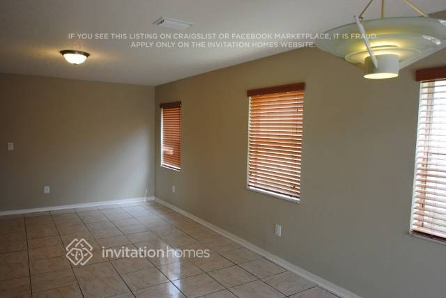 Foto del edificio - 1330 NW 192nd Ln