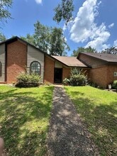 Building Photo - 4436 Stratfordshire Ct