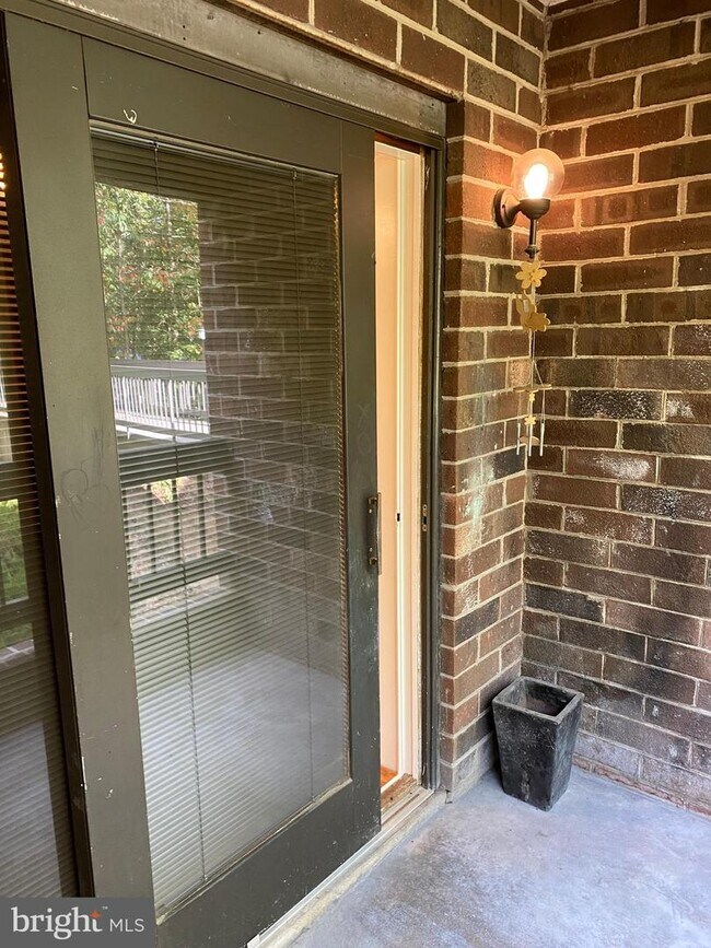 Foto del edificio - 23242 Chestnut Oak Ct