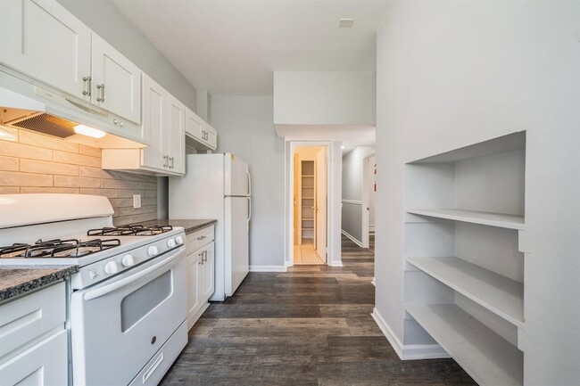 Building Photo - 309 14th St