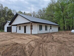 Building Photo - 6577 Pleasant Dr