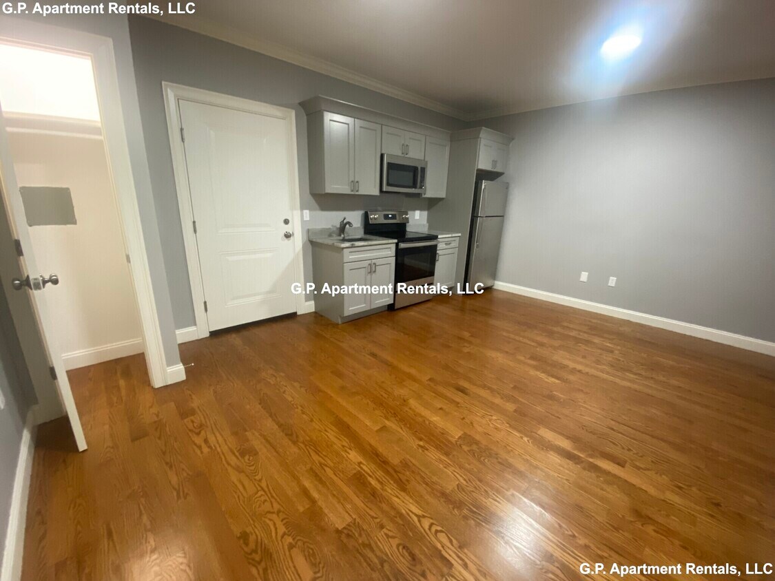 120 Tremont St Unit 202, Everett, MA 02149 Condo for Rent in Everett