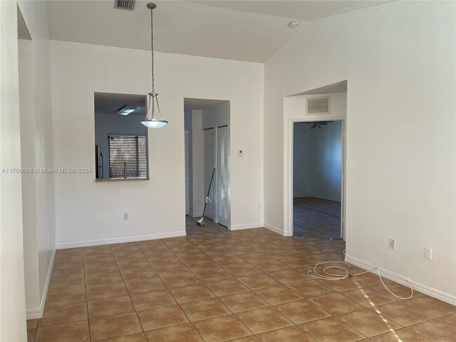 Foto del edificio - 6706 SW 115th Ct