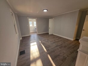 Building Photo - 340 Middlesex St