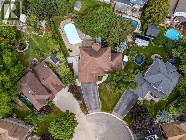 Building Photo - 17 Kintyre Ct