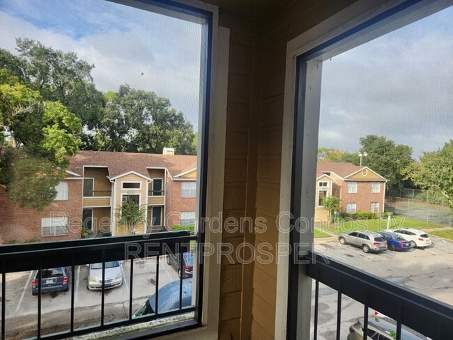 Building Photo - 5600 Devonbriar Way