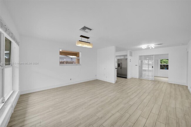 Foto del edificio - 1919 N 40th Ave