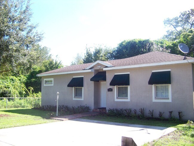 Building Photo - 2 Bedroom, 2 Bath home in Plant City