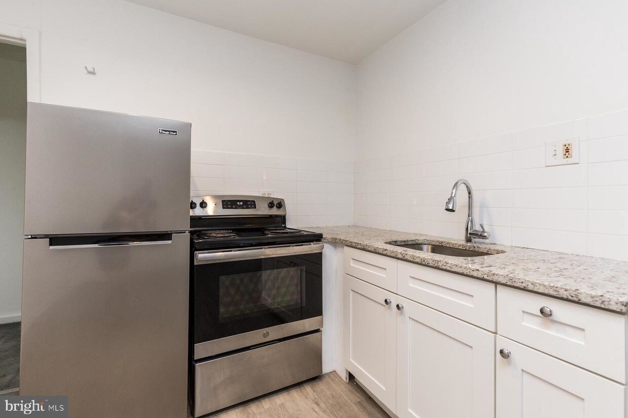 Primary Photo - 308 N 32nd St