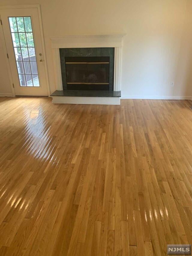 Building Photo - 616 Linderman Ln