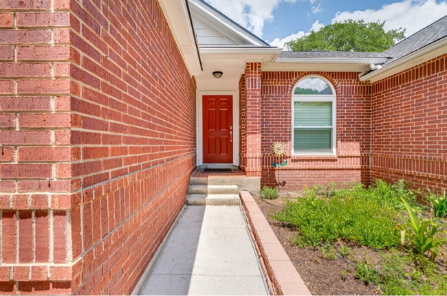 Photo - 15718 Knollrun House