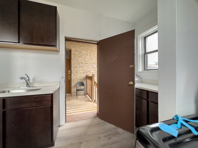 Foto del edificio - 1536 N Kedzie Ave