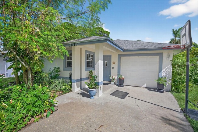 Photo - 6877 3rd St House