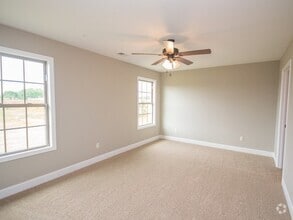 Building Photo - 25291 Everblake Dr