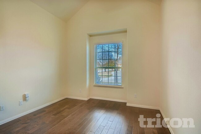 Foto del edificio - 5024 Kestrel Dr