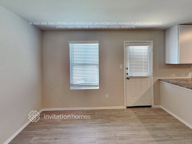 Foto del edificio - 7327 Plata Cir