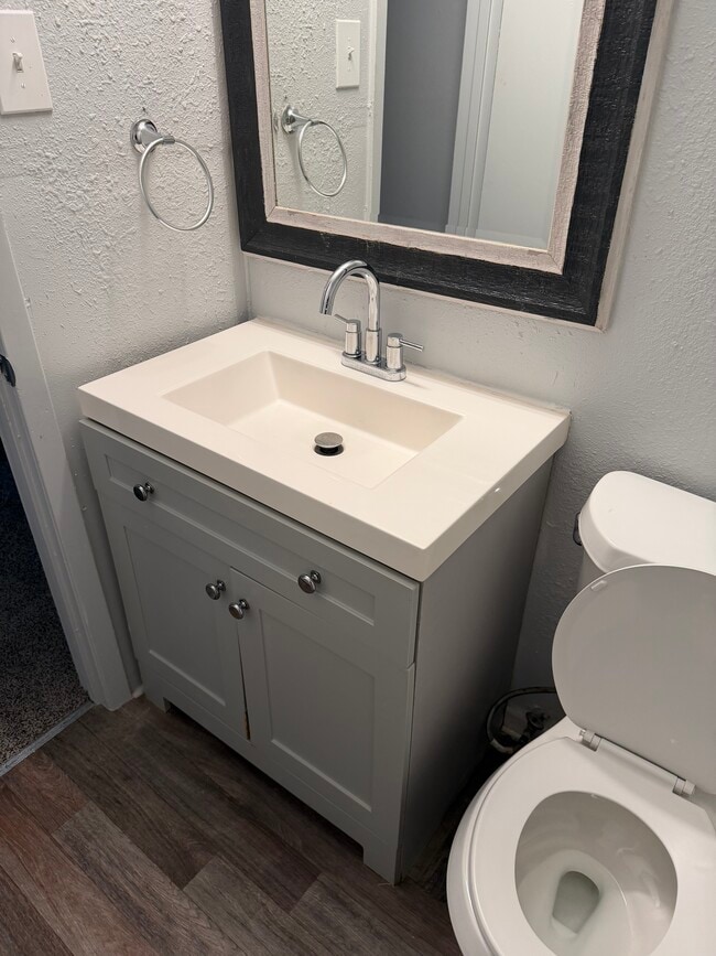 Building Photo - Pine Street Terrace